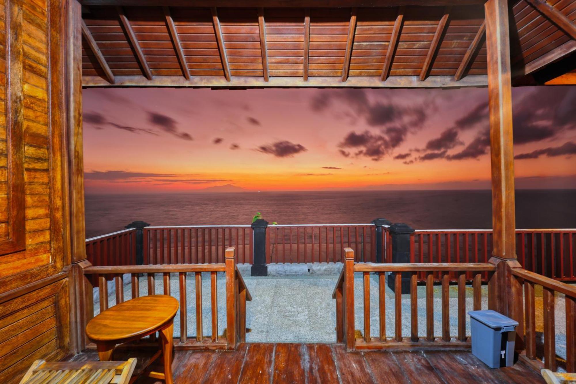 Manta Cottage Seaview Plus Batununggul Ngoại thất bức ảnh